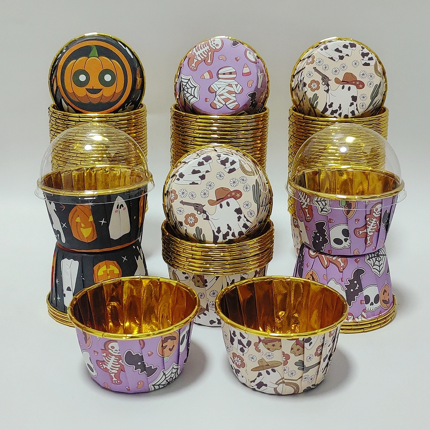 Tazas para pasteles estilo Halloween, 50 Uds. Tazas para magdalenas desechables, tazas para muffins desechables con tapas, tazas para hornear, Glo resistente al calor