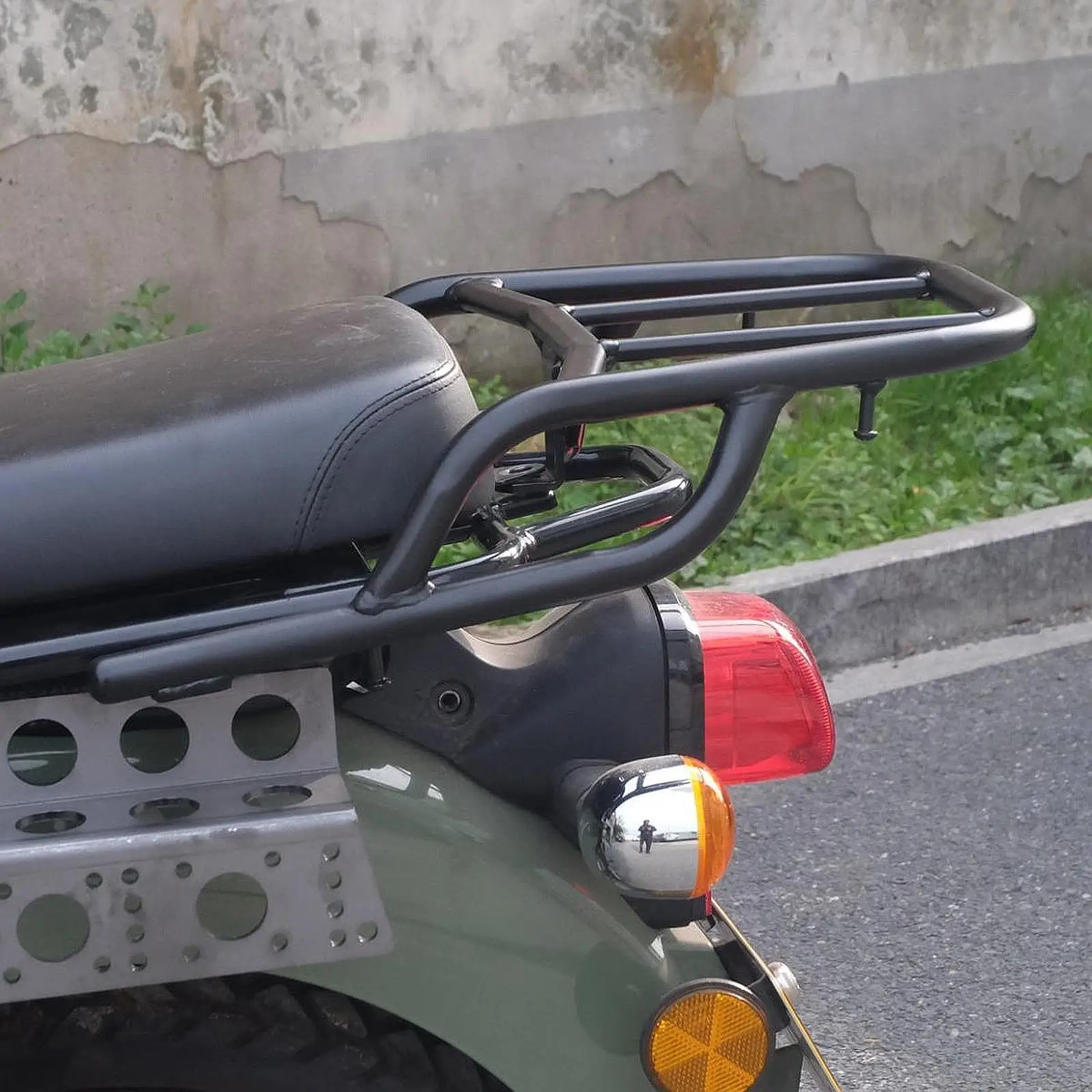 

Heavy Duty Rear Luggage Rack Motorcycle Cargo Organizer for Honda CC110 JA60 Outdoor Riding Support