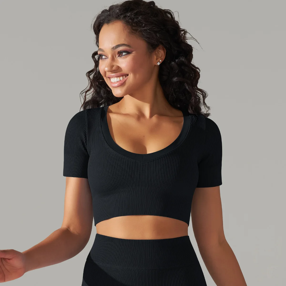 

New Sports Seamless Yoga Clothes Women's Quick-drying Thread Fitness Clothes Skinny Raise Shorts Women
