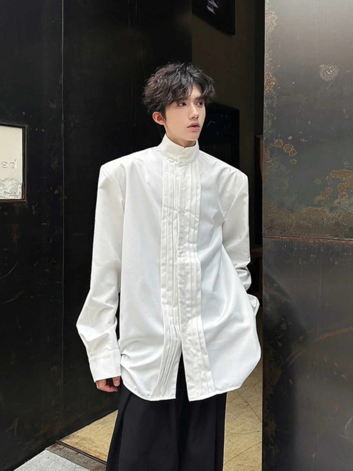 

Новая китайская повседневная рубашка с воротником-стойкой и длинными рукавами для мужчин, дизайнерская, с пэчворком, с эффектом мятости, для отдыха, верхняя одежда