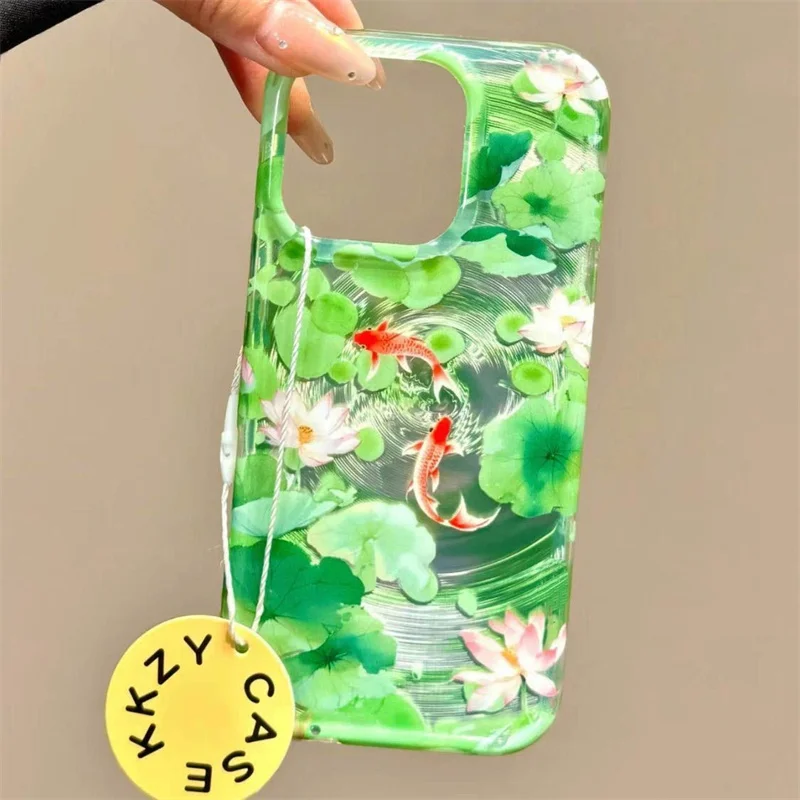Perforierte Cyclone IND Lotus Koi Handyhülle im chinesischen Stil für iPhone 11 12 13 14 15 16 17 18 Pro Max – Detail 1