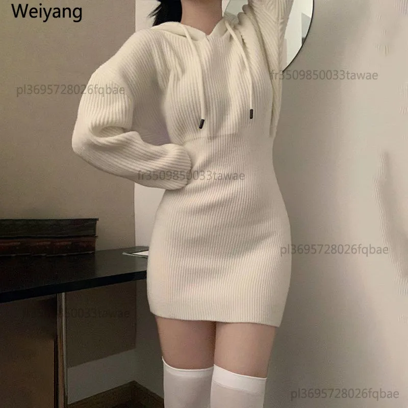 Sexy Weißes Dickes Strick-Minikleid für Damen, Koreanisches Elastisches Kleid mit Hoher Taille, Bandage-Kleid mit Kapuze, Langarm, Schlankes Kleid