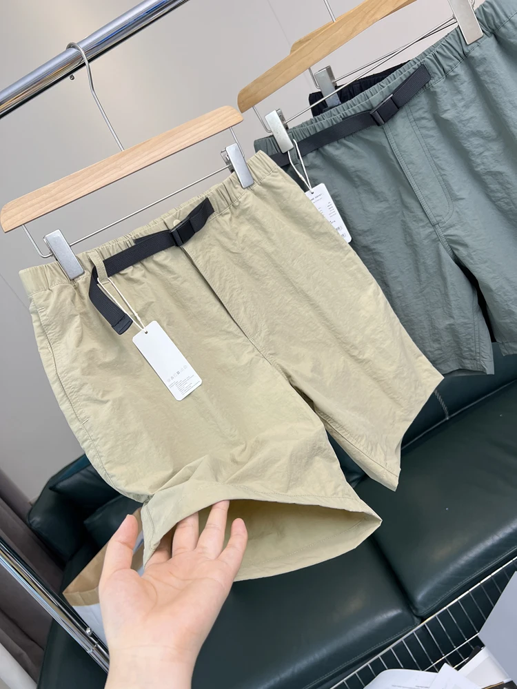 ملابس عمل كاجوال خفيفة الوزن قابلة للتنفس مكونة من خمس قطع ملابس عمل صيفية فضفاضة تناسب ساق مستقيمة شبابية مريحة