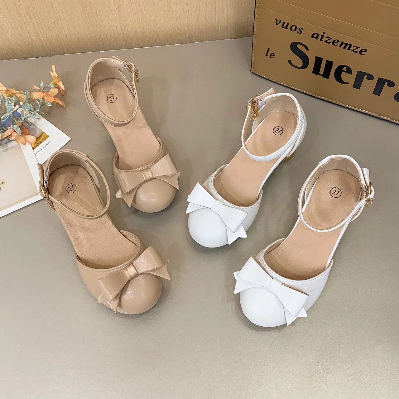 Chidren's High Heeled Sandals For Girls Students Stage Performance Shoes For Kids White Bow Bun With Dress Performance Heels