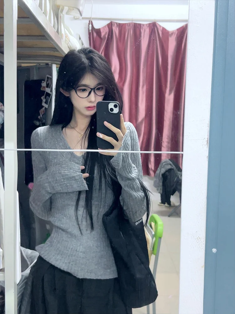 

ay V-ne Long Sve Knitted Sweater Women's Faion Autumn Winter New Sle High-End Feeling Inner Wear Base irt Top