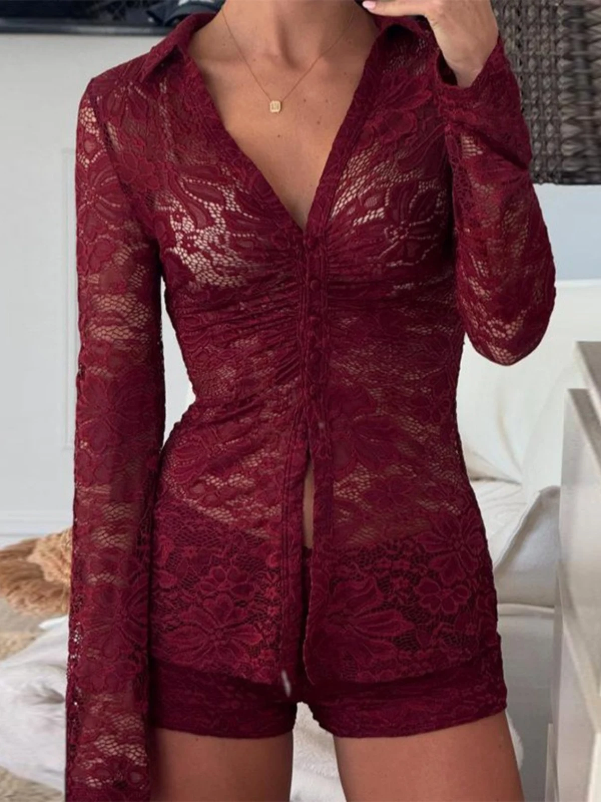 

SsTss Кружевной комплект из 2 предметов, женский сексуальный комплект с v-образным вырезом и длинными рукавами, тонкая рубашка и шорты, костюмы, уличная одежда для пикантных девушек, наряды