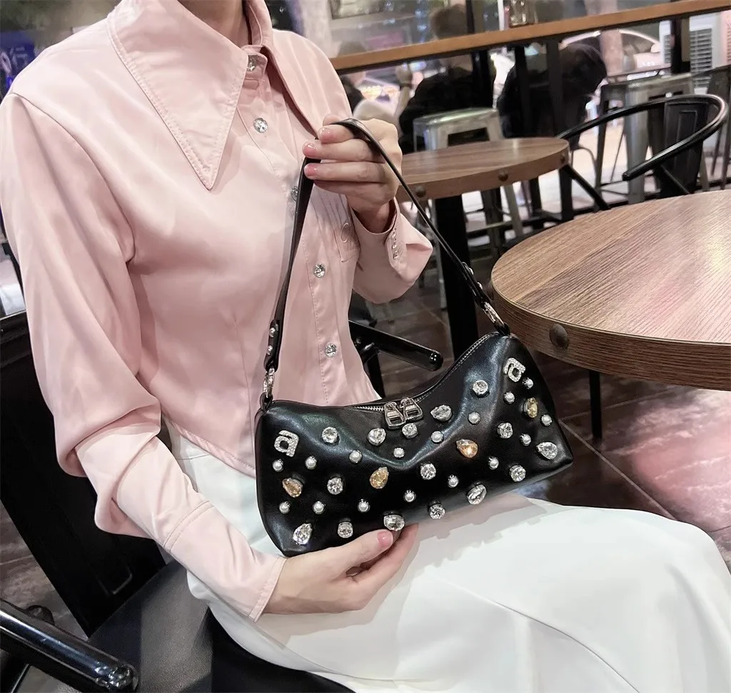 Pearl Beaded Textured Leather Pillow Bag Fashion Women's Handbag Crystal Diamonds Shoulder Messenger Bag Lady Purse Casual Bag