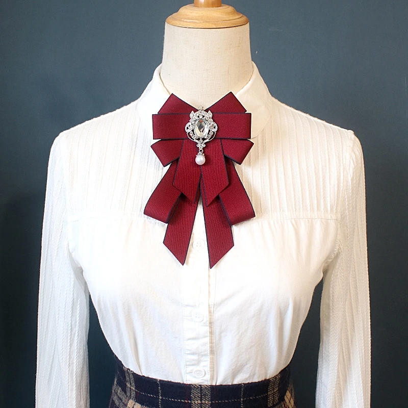 

Униформа бакалавра в студенческом стиле, выпускное фото, украшение в виде бабочки, рубашка, юбка со стразами, однотонный галстук, аксессуары