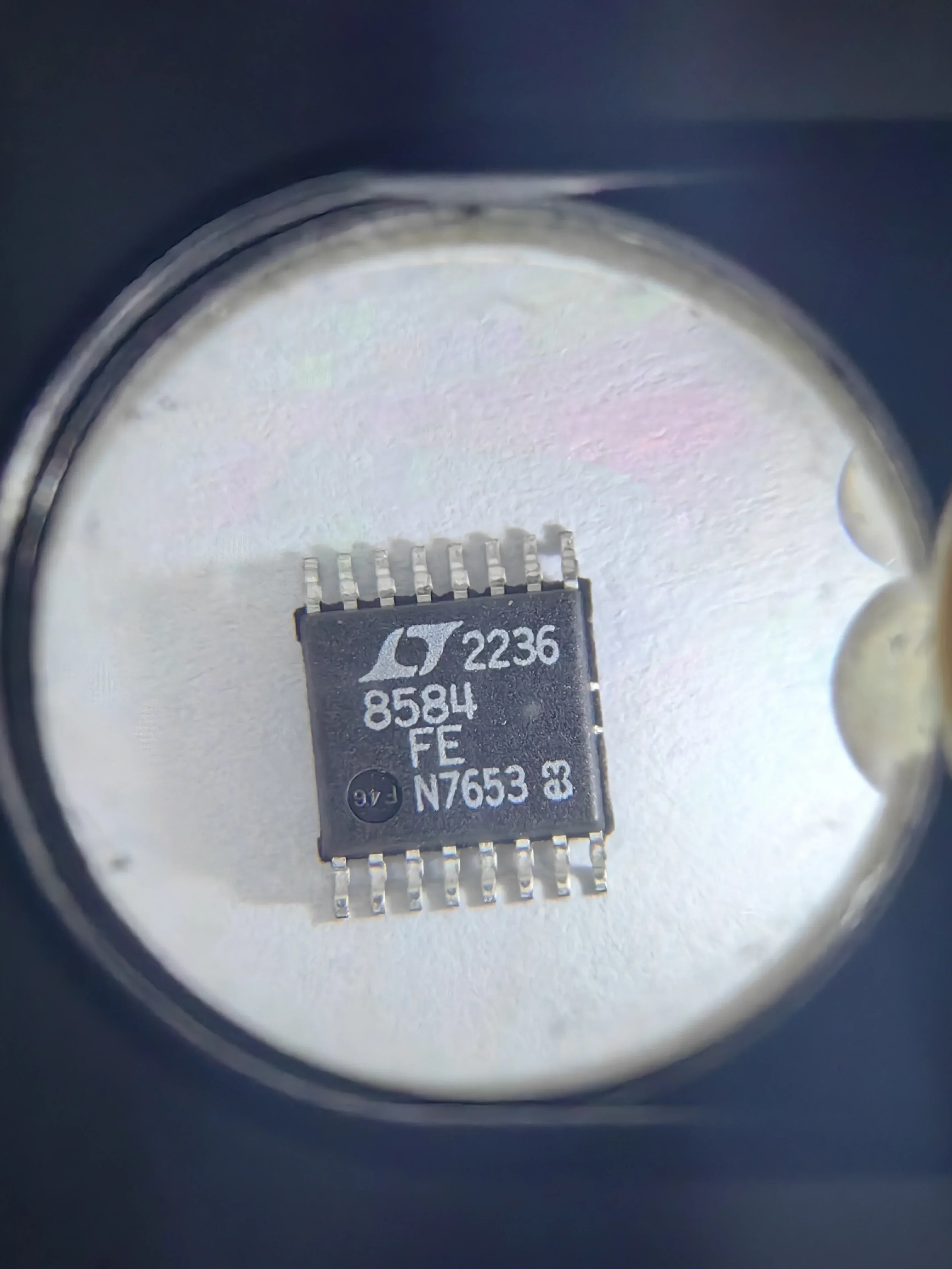 LT8584EFE LT8584IFE LT8584HFE LT8584 - 2.5A Monolithic Active Cell Balancer with Telemetry Interface