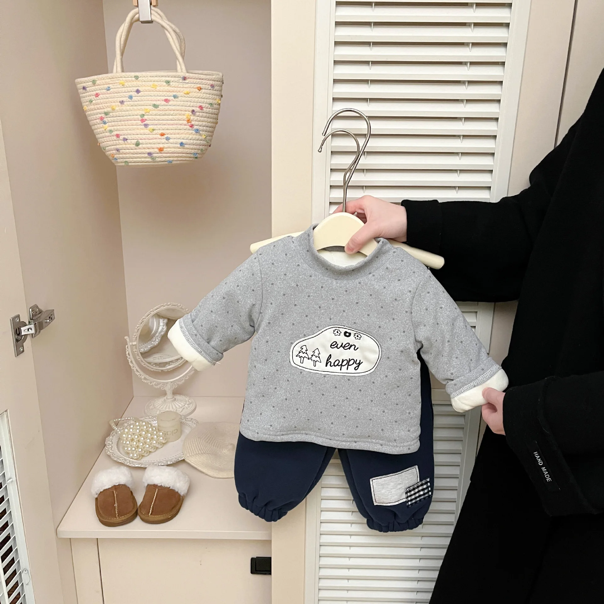 Baby Integrated Fleece Sweatpants Winter New Boys and Girls Sticker Thickened Leggings Baby Warm Casual Pants
