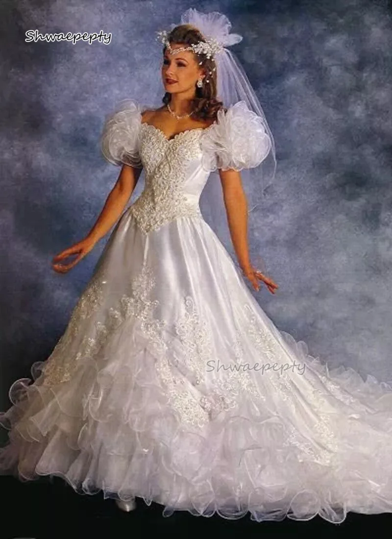 Ruffles A-Line Vintage Wedding Dress Puff Sleeves Sweetheart Neckline Lace Appliques Princess Bridal Gown Customized