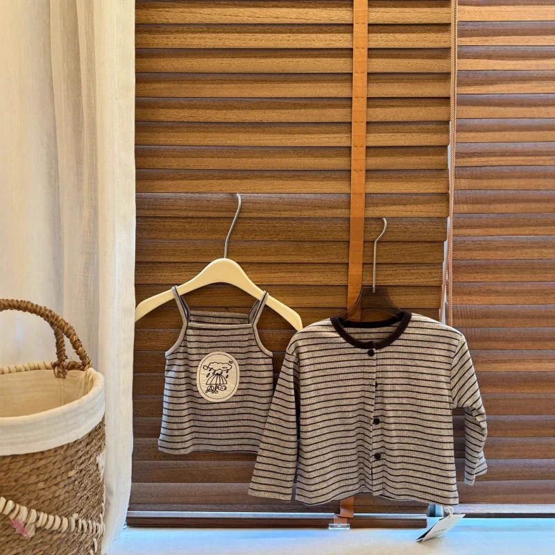 

2025New Girls' Autumn Fashion Versatile Lace Stylish Trendy Children's Long Sleeve Striped Cardigan Set