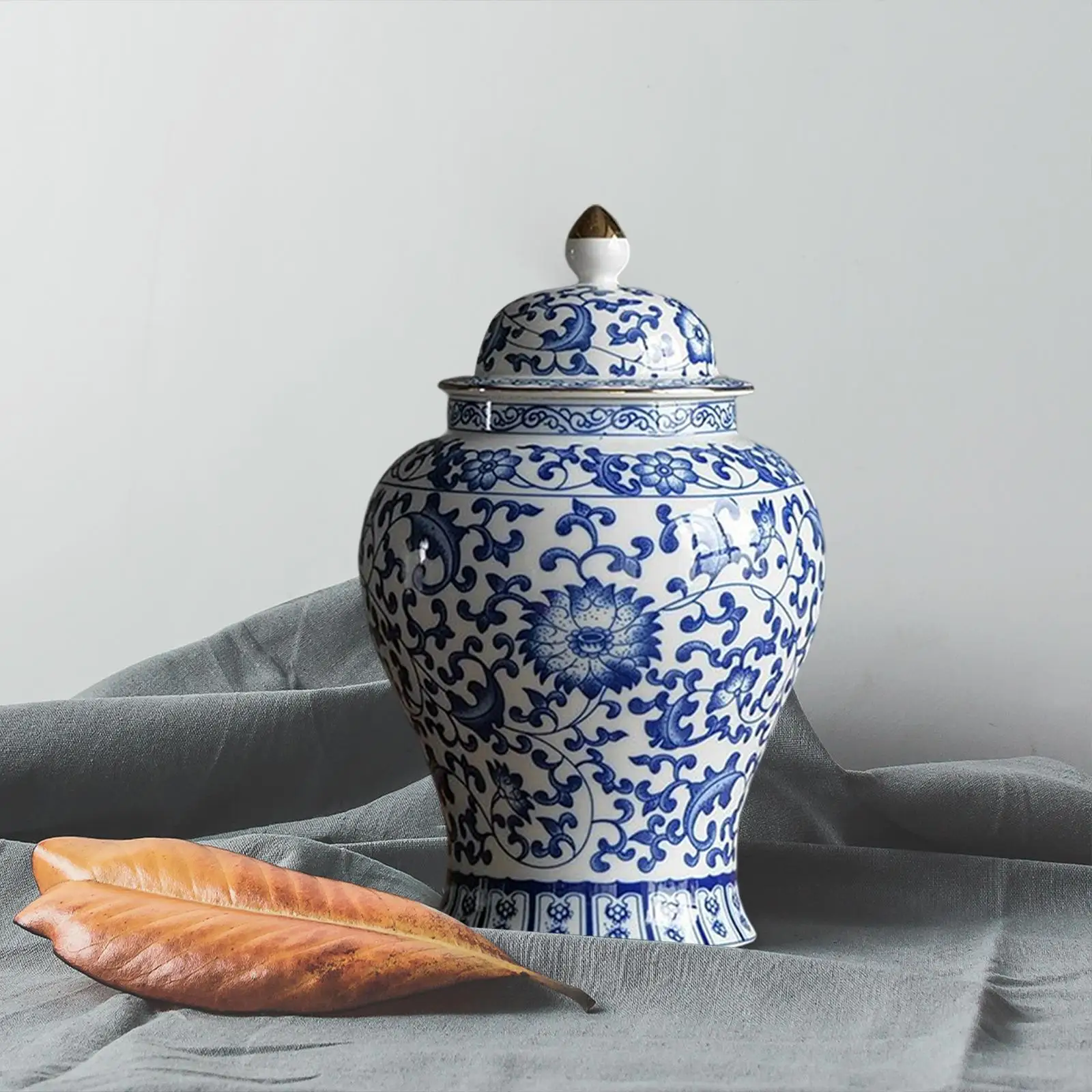 Elegant Ceramic Ginger Jar Vase with Lid Decorative Porcelain Jar for Flower Arrangement and Room Centerpiece Decor