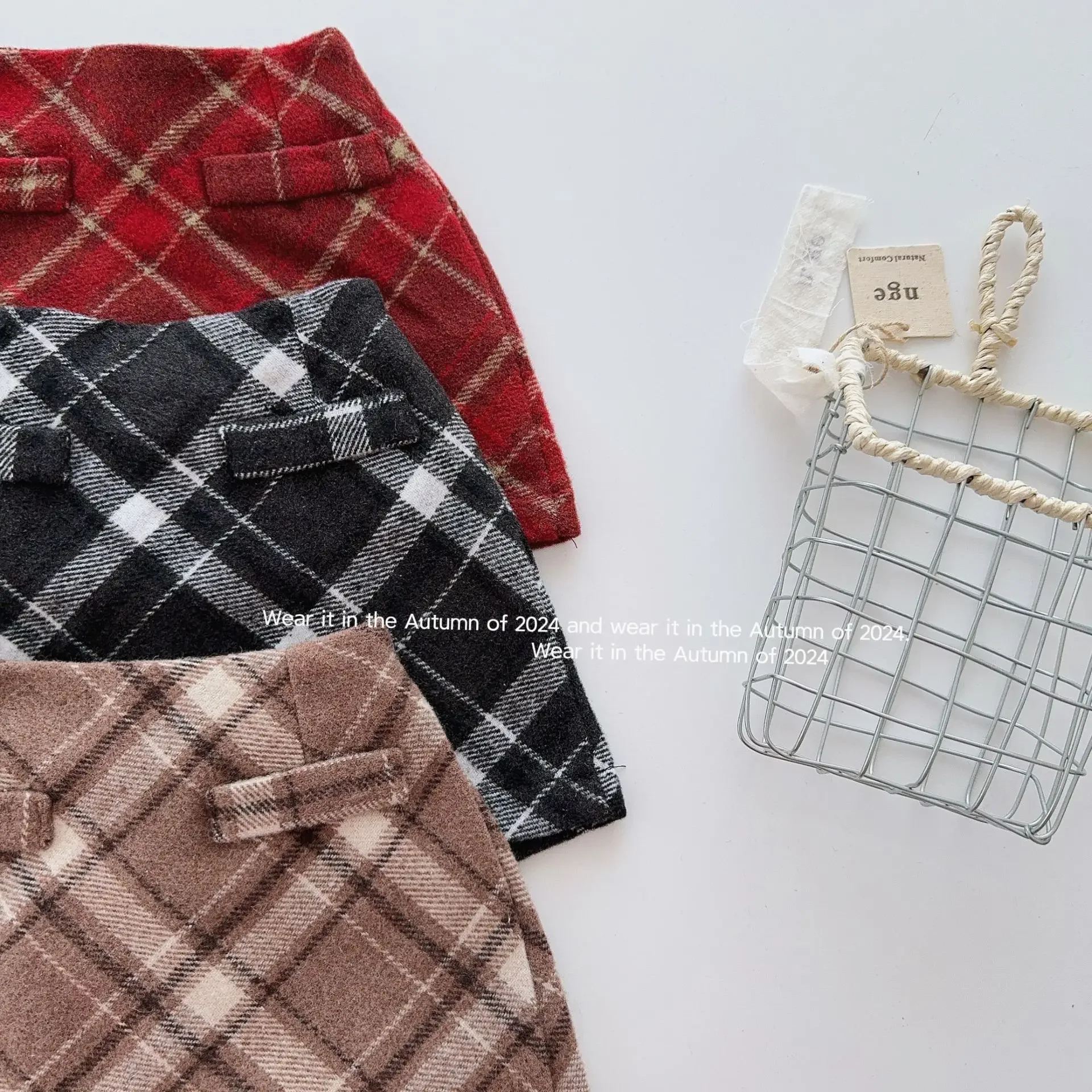 Girl Skirt 2024 Autumn New Girls Woolen Skirt Korean Style Fashion Plaid Red Black Brown Baby Short Plaid Skirt Culottes Bottom