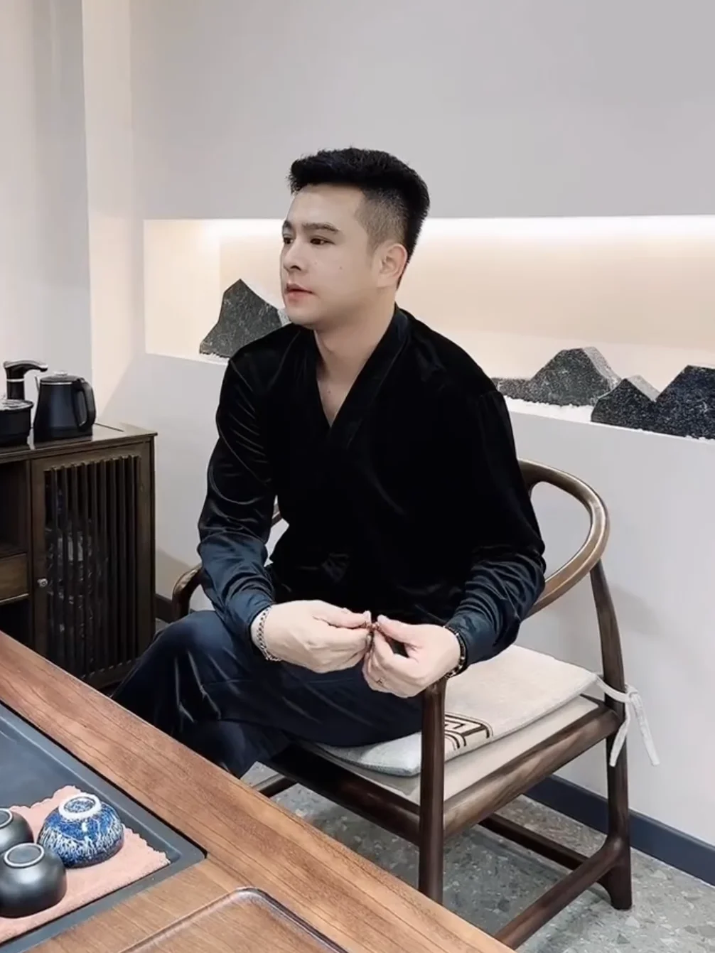 

High Quali Comfortable Men's Velvet Casual irt Faionable Versatile Busin Casual High End Sensation Spring Autumn