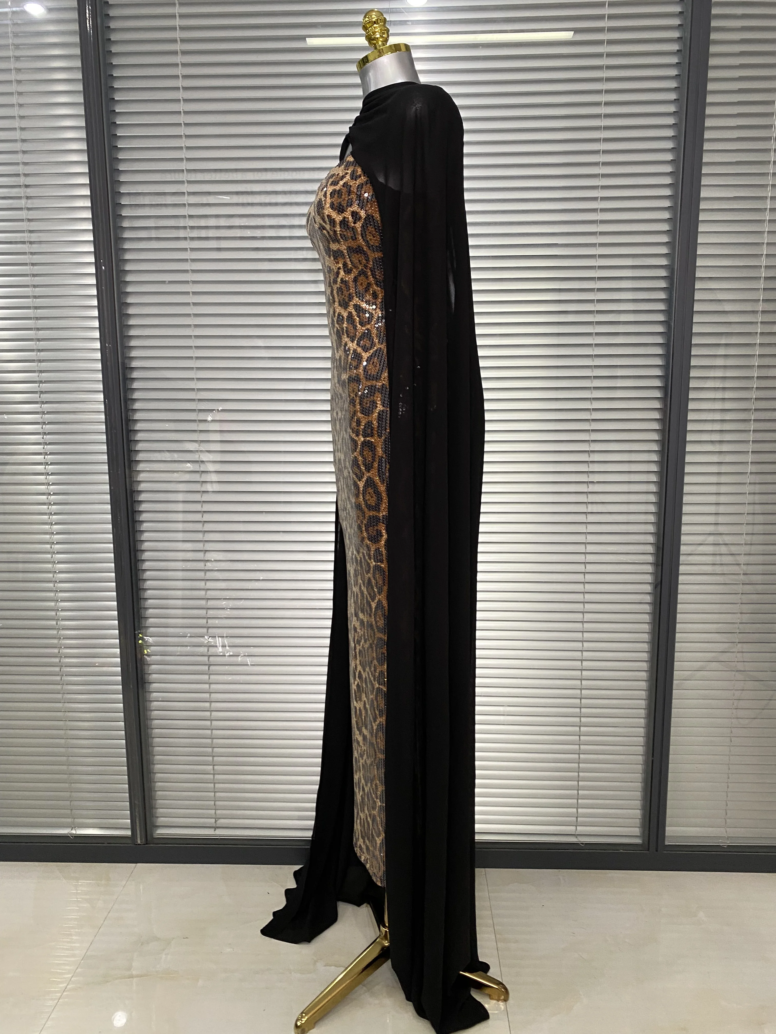 Luxury Sequined Women Sexy Leopard Bodycon with Cape Maxi Long Birthday Dress Evening Party Celebrity Prom Gowns