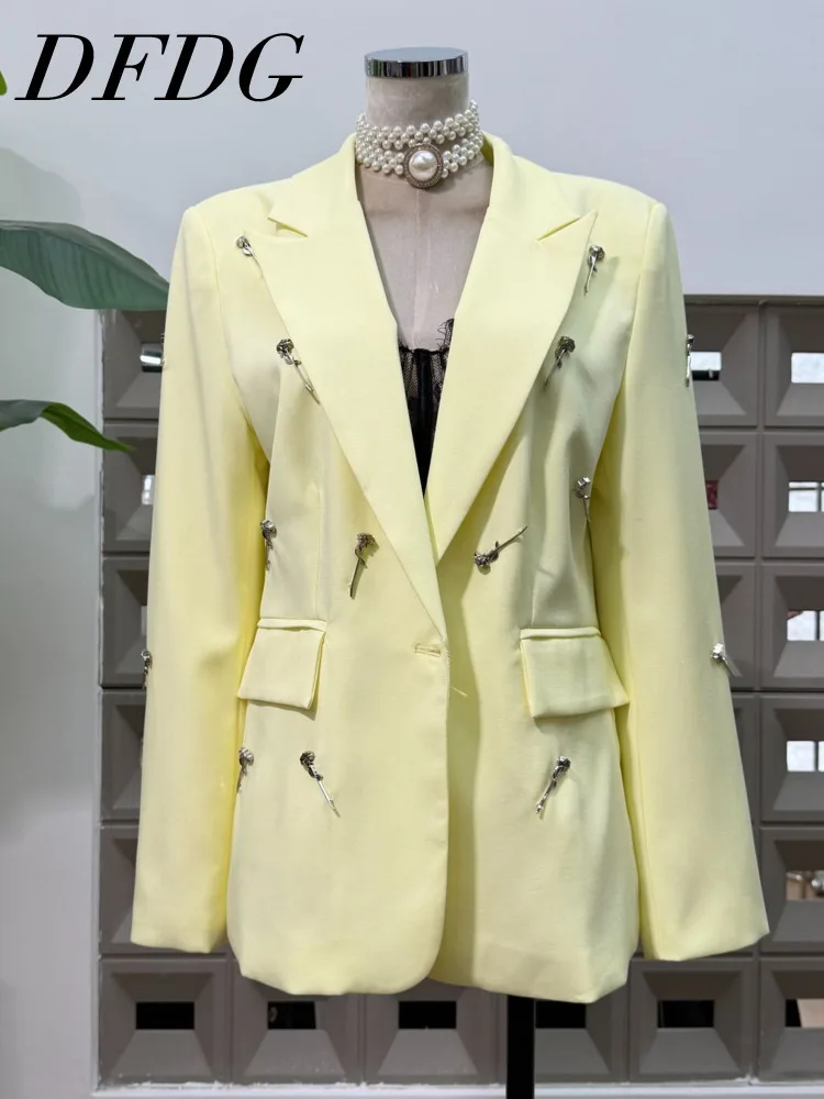 

DFDG Women’s Fashion Minimalist Blazer High End Jacket Details Shoulder Pads Solid Color Elegant Office 2025 Spring Summer Coat