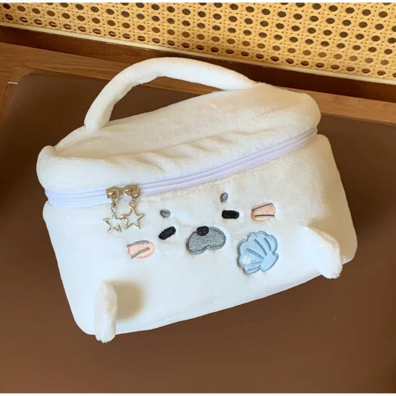 Niedliche Seelchen-Kosmetiktasche, weiche, flauschige Tier-Handtasche, Kosmetik-Reisetasche mit großem Fassungsvermögen, vielseitiges Nischengeschenk für Frauen – Detail 2