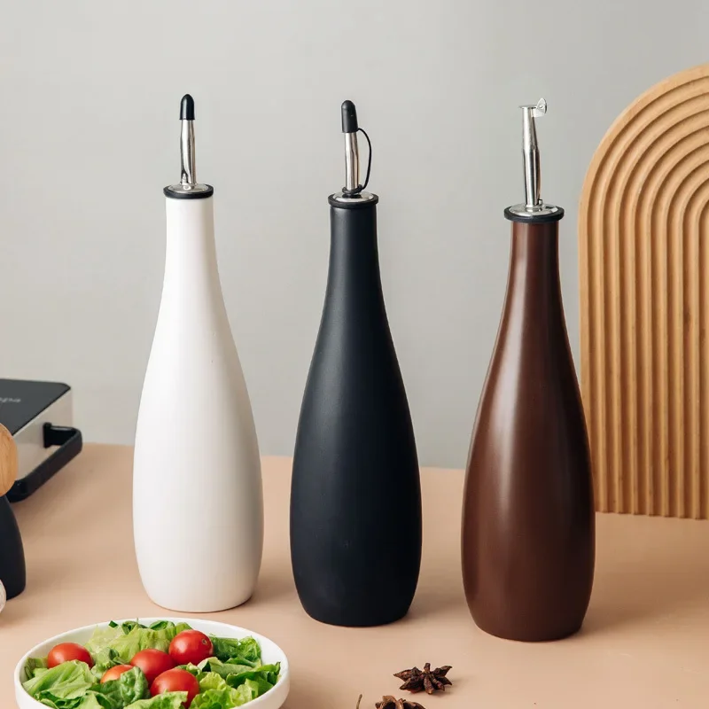 

Ceramic Oil Pot, Household Seasoning Bottle, Olive Oil, Vinegar, Dispenser, Kitchen Organizer and Storage Container，650ml A3W1X6