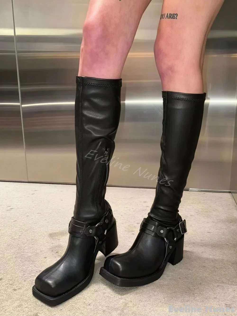 Square Toe Metal Belt Buckle Motorcycle Boots Women Chunky Heel Side Zipper Black Leather Knee High Boots 2025 New Stretch Boots