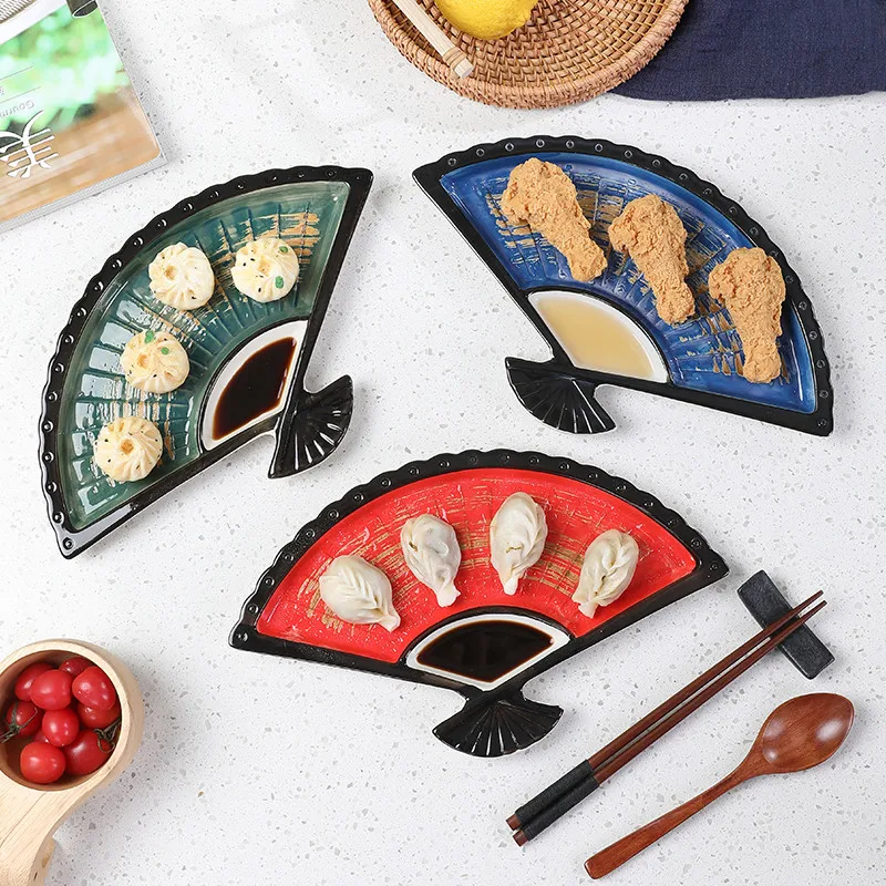 Plato de bola de masa con plato de vinagre, partición de cerámica creativa, plato de aperitivos en forma de abanico de sushi pintado a mano