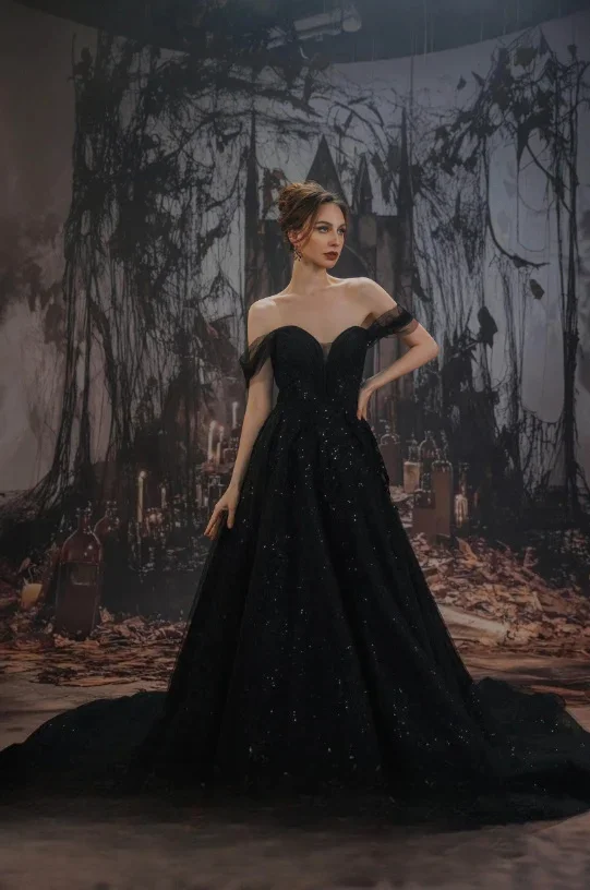 Black Gothic Wedding Dress with Lace and Crystal Decoration Sweetheart Neckline Backless and Long Train Customised