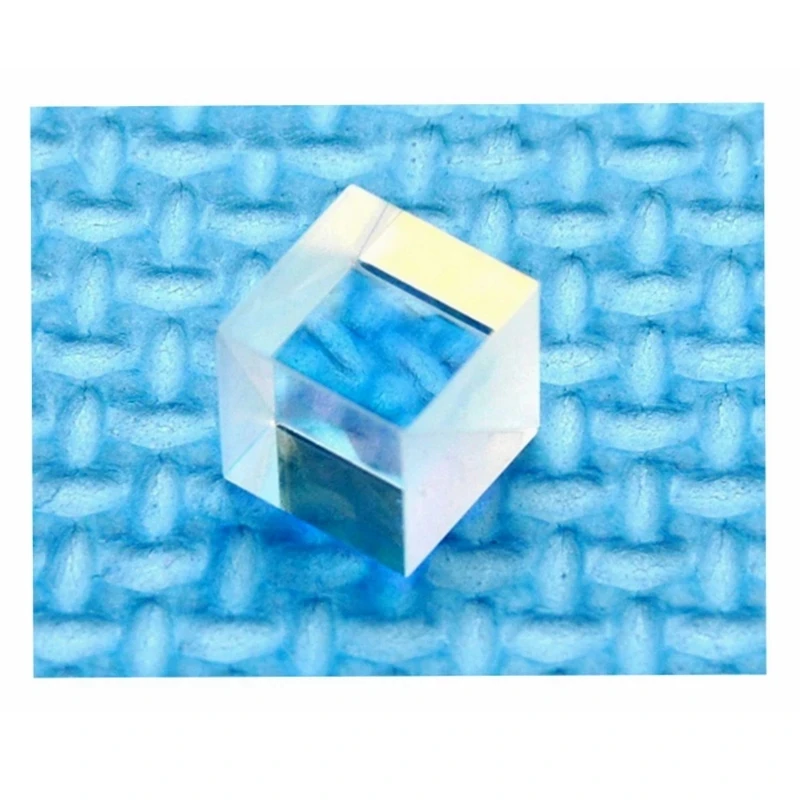 

PBS Polarized Beam Splitter Transparent Lens 630nm-660nm Polarizing Beam Splitter Cube Lens 10X10mm