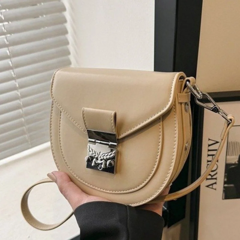 

Popular Women's Crossbody Bag By Esteemed Designer - Leather Messenger Handbag Elegant And Lightweight