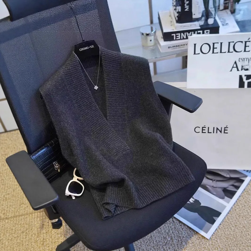 

100% Wool V-Neck Vest Women's Oversized Layering Piece Fall Winter Sleeveless Sweater