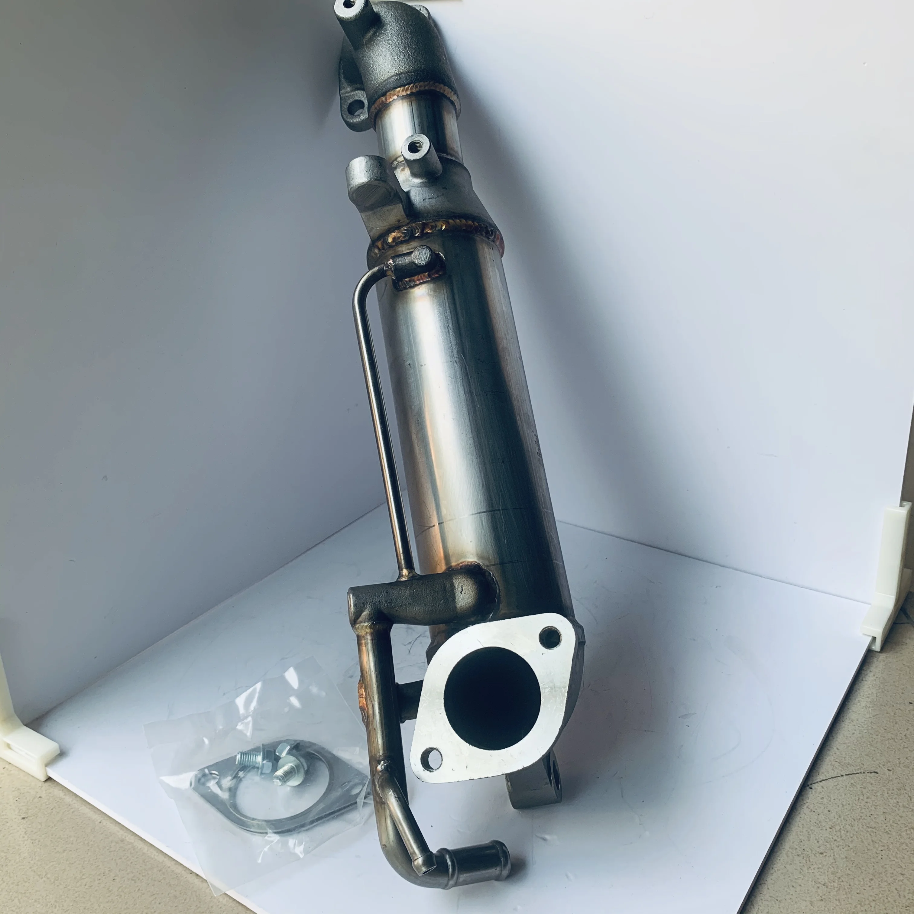 25608-E0280 Cooler Assembly EGR For Hino Excavator Kobelco SK200-8 Engine J05E EGR Valve Cooler S17309-1120A