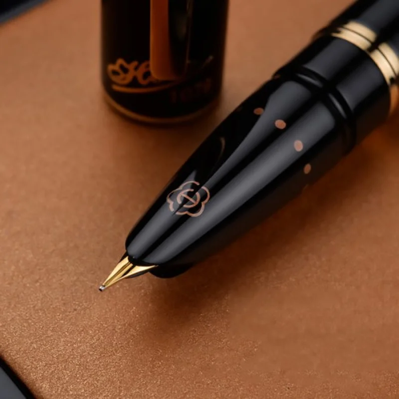 

A+ Metal Hero 1079 Fountain Pen Classic Black Iridium Extra Fine 0.38mm Office Pen