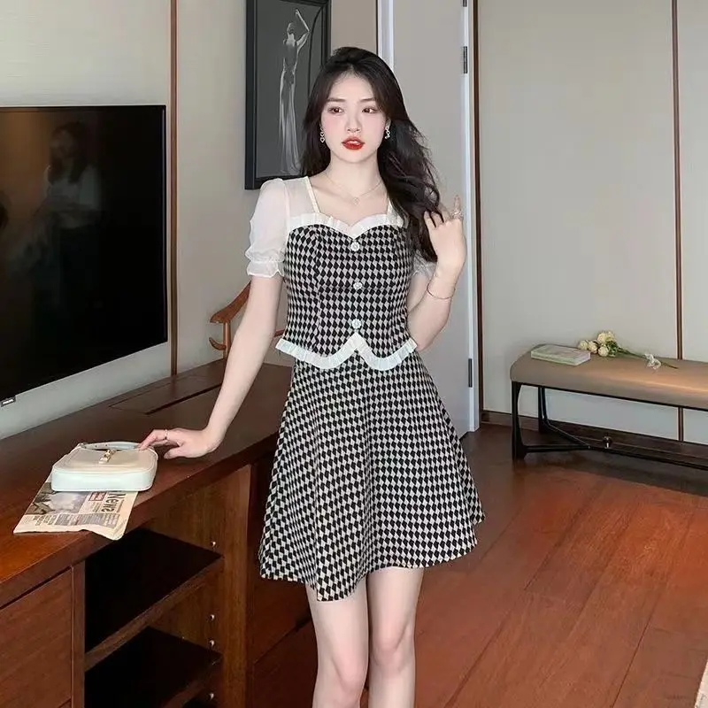 

Age Reducing Short Fashion Skirt Set for Women 2023 Summer New Square Collar Ruffle Edge Sweet Ladies Small Two Piece Sets