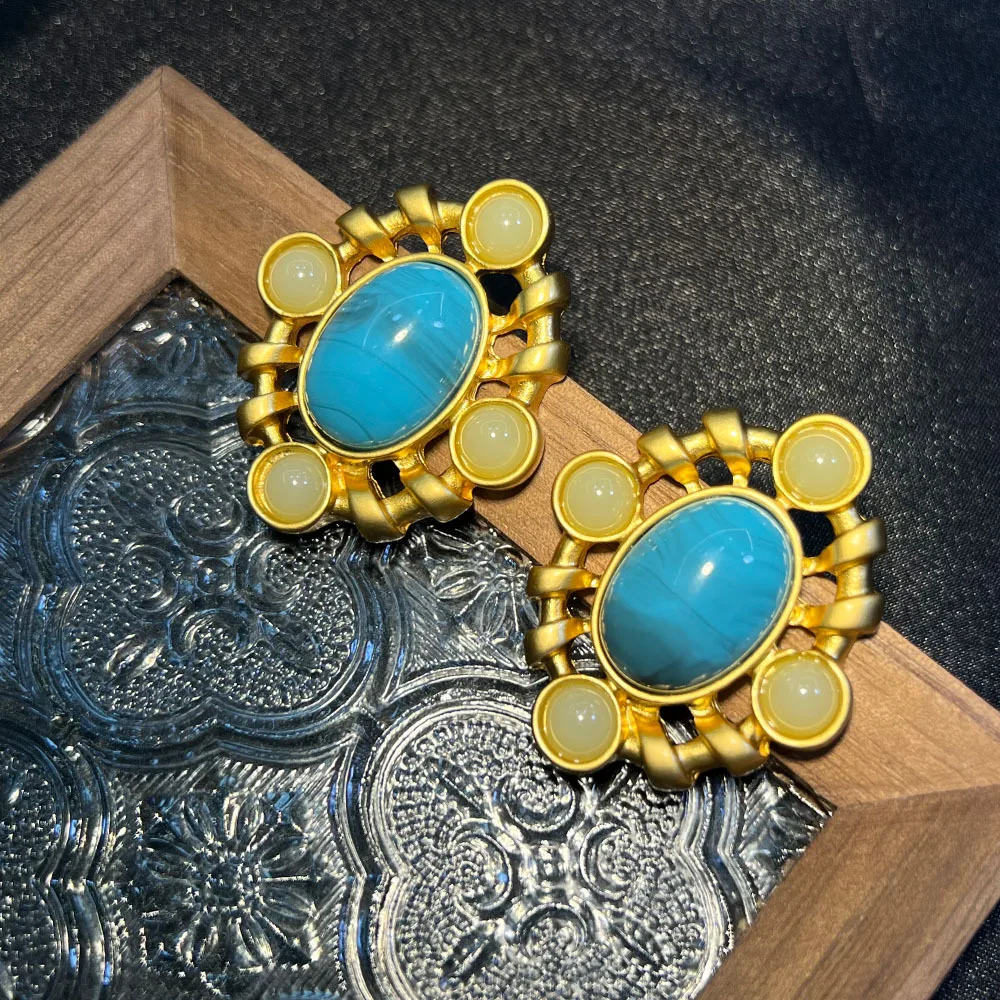 

DIY accessories Retro vintage stud earrings niche 925 silver needle light luxury turquoise gold-plated versatile medieval earrin