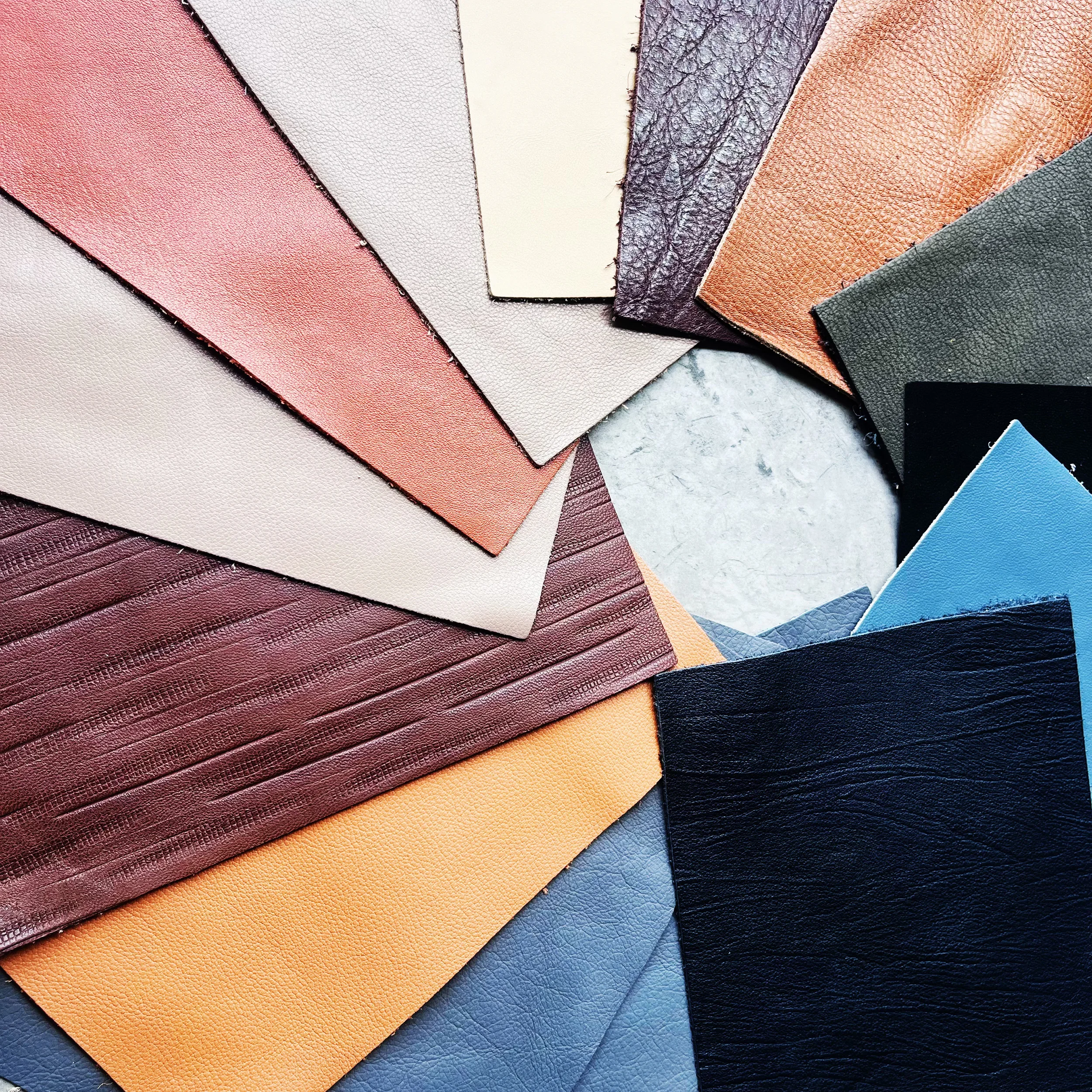 6-teiliges mehrfarbiges Ledermaterial aus Rindsleder, geeignet für DIY-Handarbeiten, handgefertigte Taschen und Dekorationen – Detail 6