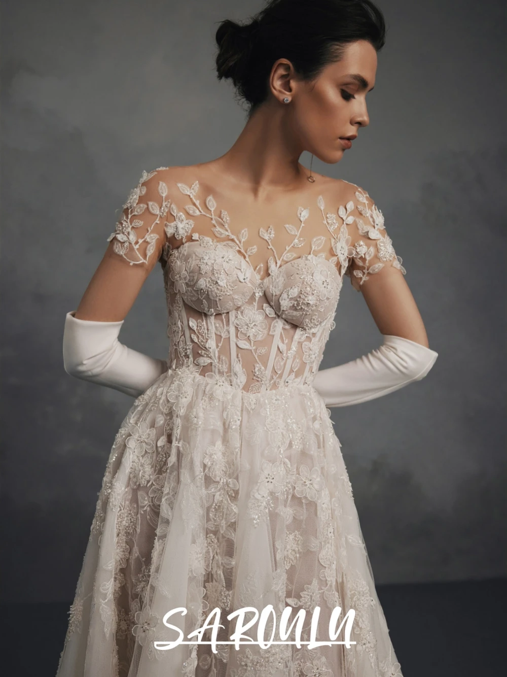 

Romantic Floral Appliques 2026 Wedding Dress Fantasy A Line Illusion Top Bridal Gown Customized Lace Up Back Dainty No Gloves