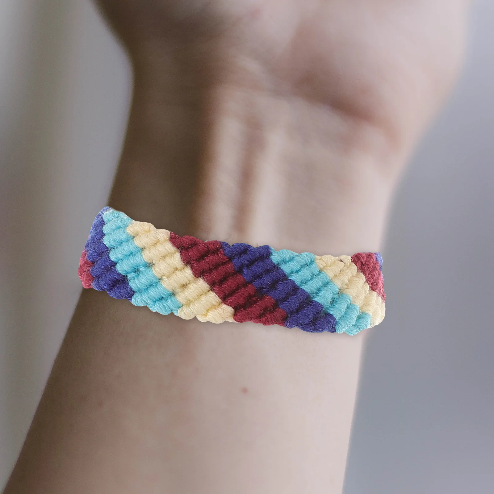 

10Pcs Exquisite Hand Knitting Bracelet Ethnic Style Wrist Chain Gift for Friends Festivals Birthdays Bracelet Wrist Chain Decor