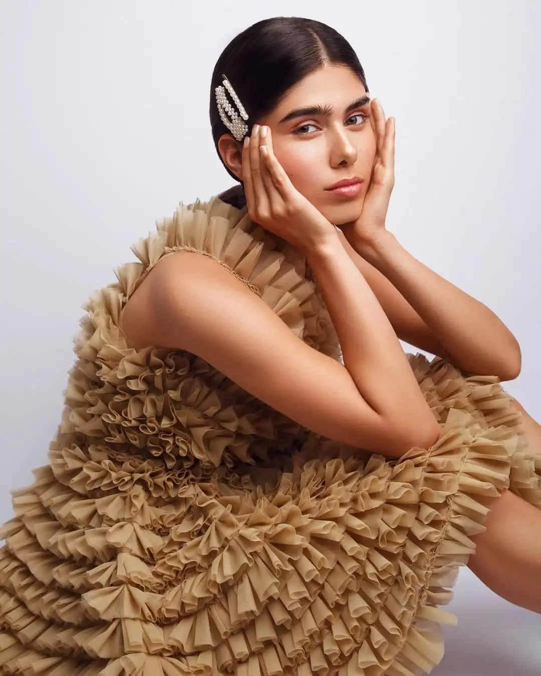 Moda cáqui sem mangas pregas plissado vestidos de festa acima do joelho maxi vestido fofo em camadas babados tule vestido personalizado