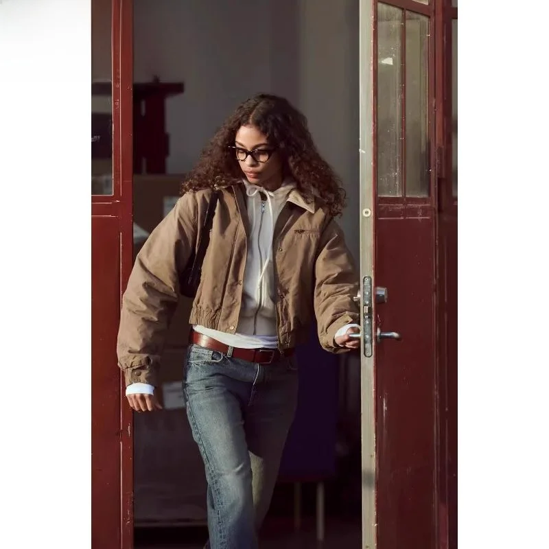 Primavera 2024 delle nuove donne in pelle cerata pilota Jaet collare colore Blo tuta sportiva Faionable vestibilità ampia lunghezza regolare per le signore