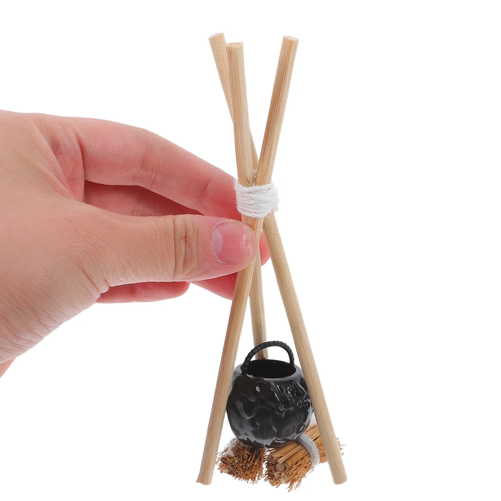 Mini Bonfire Decor Set for Dollhouse – Detailed Wood Rack & Cauldron, Halloween-Themed Miniature Fire Pit