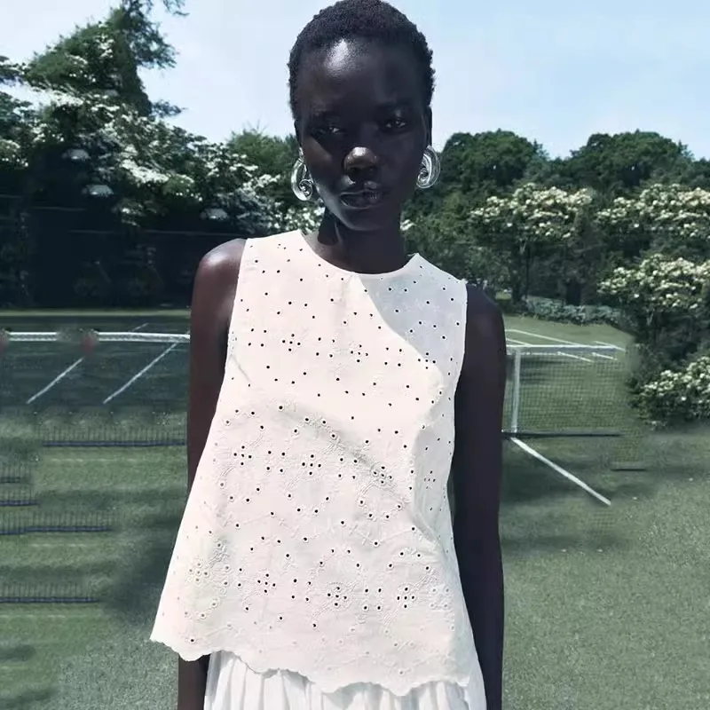 Summer 2024 Women's Casual Loose Floral Lace Embroidery Top New Arrival  irt Comfortable Breathable ort Sve Tee