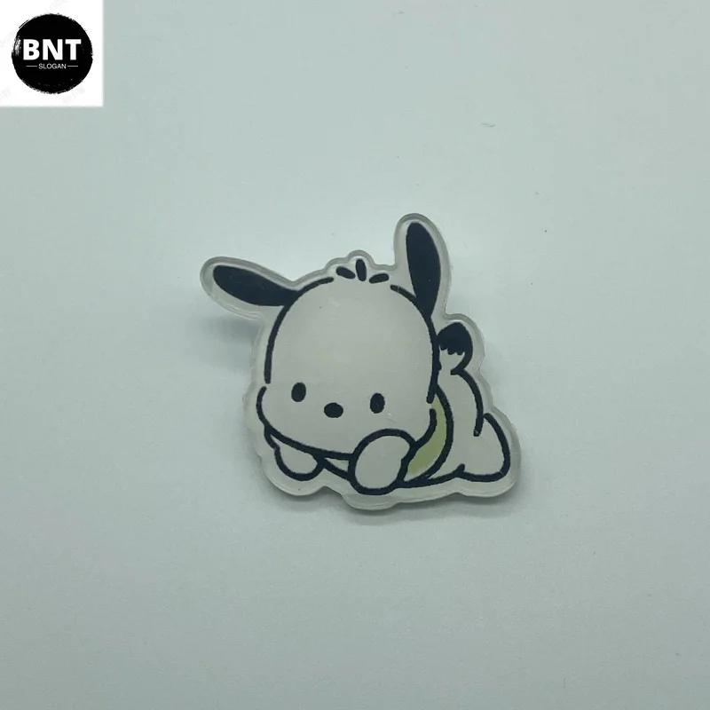 Sanrio Pochacco Cartoon Brosche Anime Anime Figur Waren Dekoration Anstecknadeln Rucksäcke Kleidung Dekoration Weihnachts geschenk