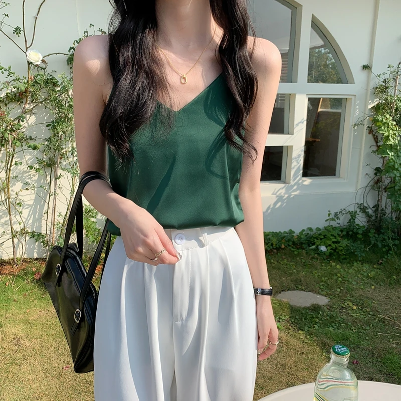Spaghettiträger, lockere Passform, schlankmachende Basis, Leibchen, 2026, Sommer, sexy, ärmelloses Seiden-Tanktop, eleganter Stil, V-Ausschnitt, Damen-Y2K-Top