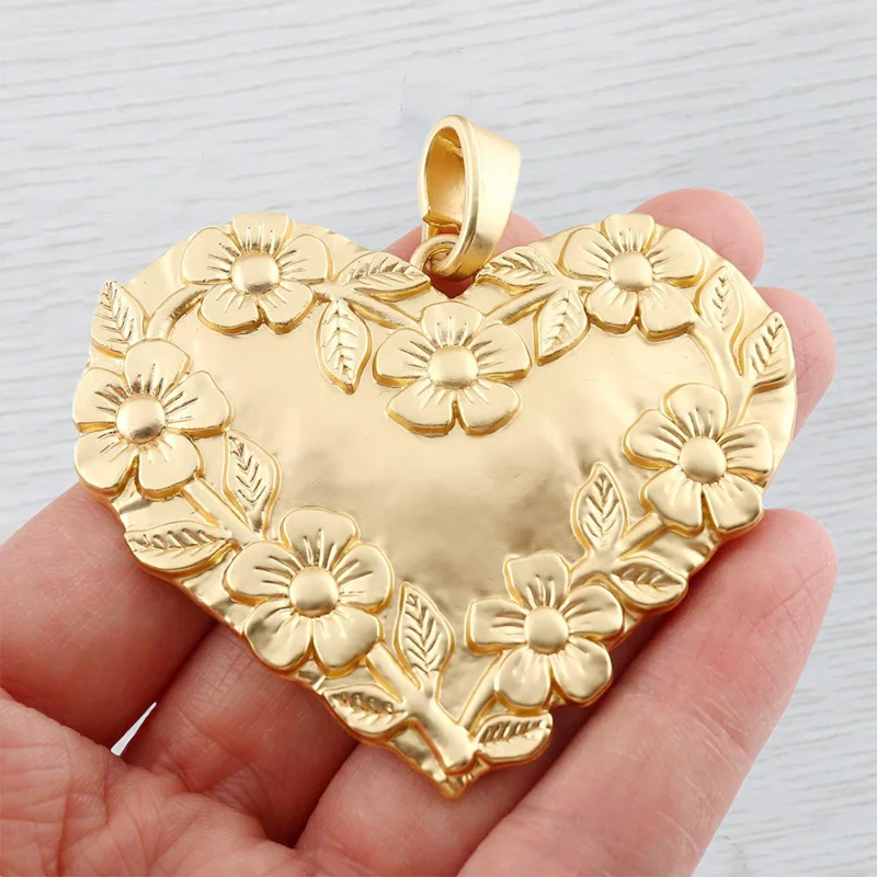 

Matte Gold Tribal Large Hammered Flower Heart Bohemian Charms Pendants for DIY Necklace Jewelry Making Accessories