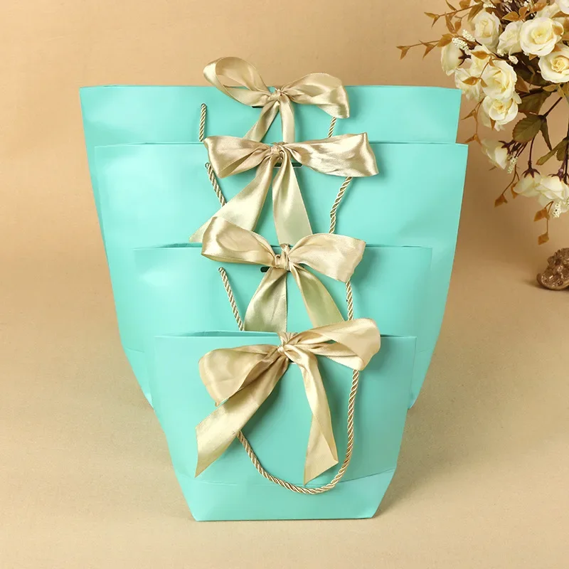 Large Size Gold Present Box For Pajamas Clothes Books Packaging Gold Handle Paper Box Bags Kraft Paper Gift Bag With Handles Dec