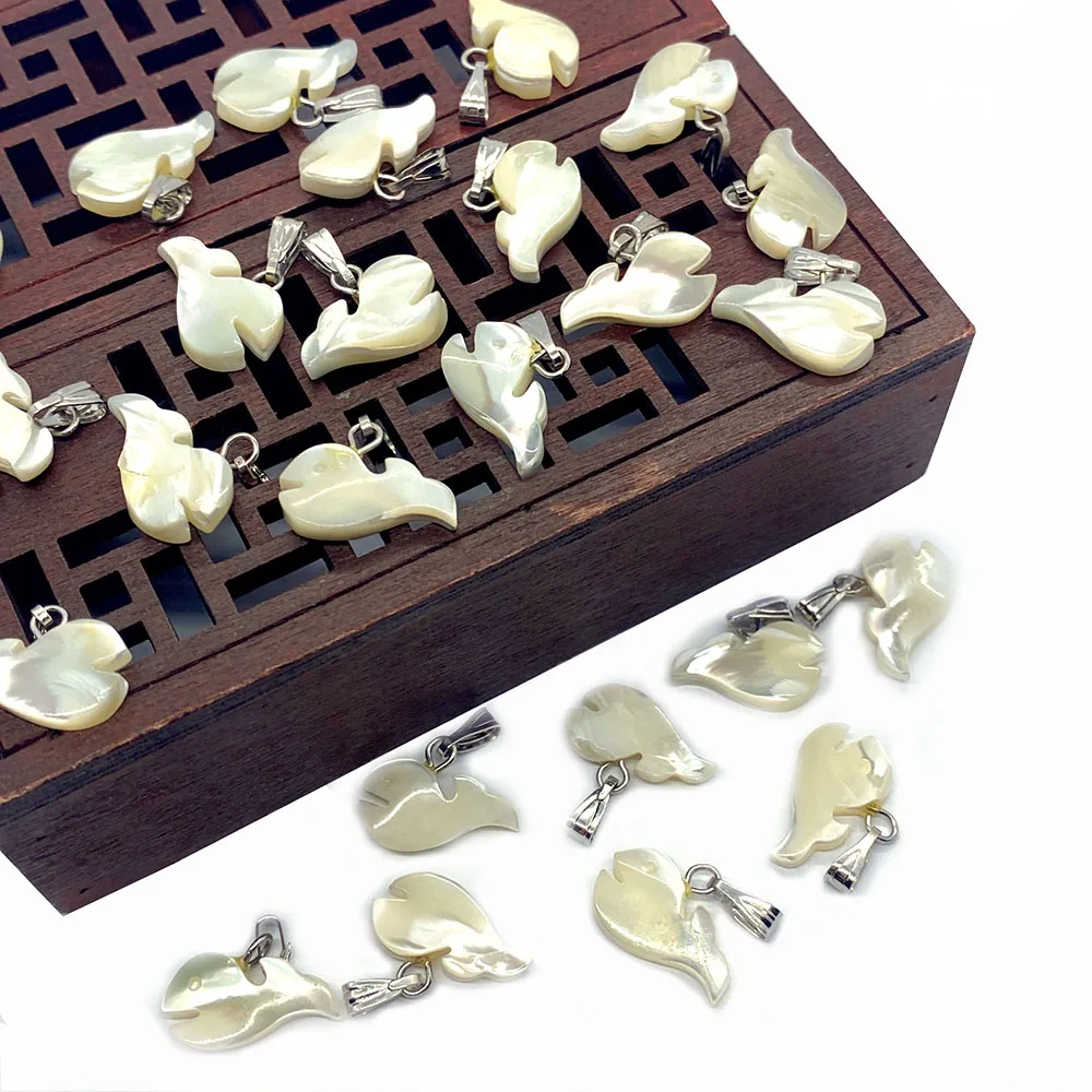 

Natural Sea Shell Trochus Pendant 10x16mm Whale-shaped Charms Wholesale DIY Minimalist Earrings Necklace Jewelry Accessories