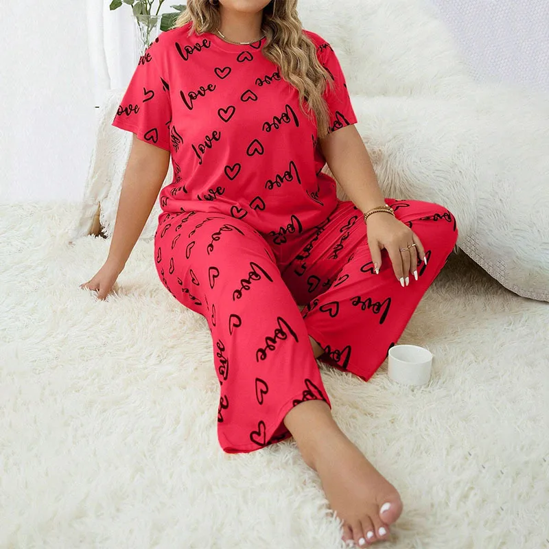 

Heart Letters Print Pajama Set For Women Plus Size Satin Short-Sleeve Top And Pants Comfortable Relaxed Fit Loungewear Sleepwear