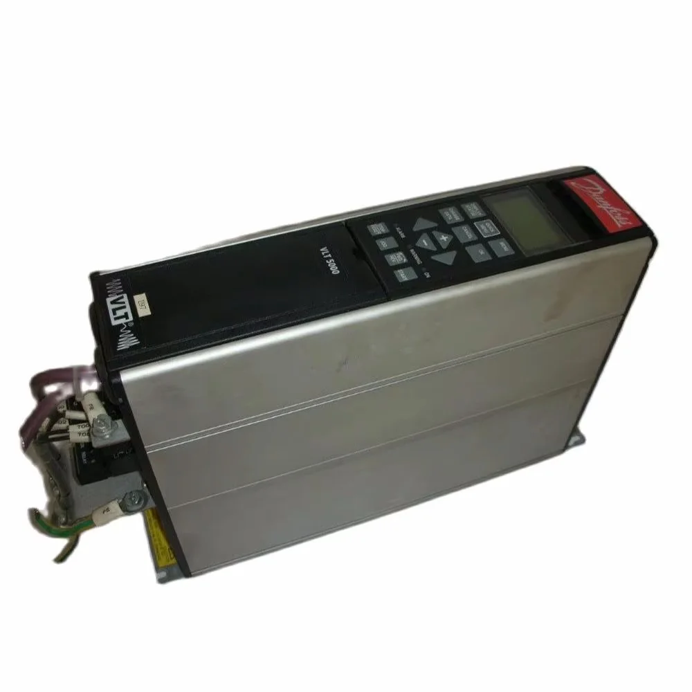 

Danfoss Frequency Inverter VLT5004PT5B20STR3DLF00A00C0 Used In Good Condition