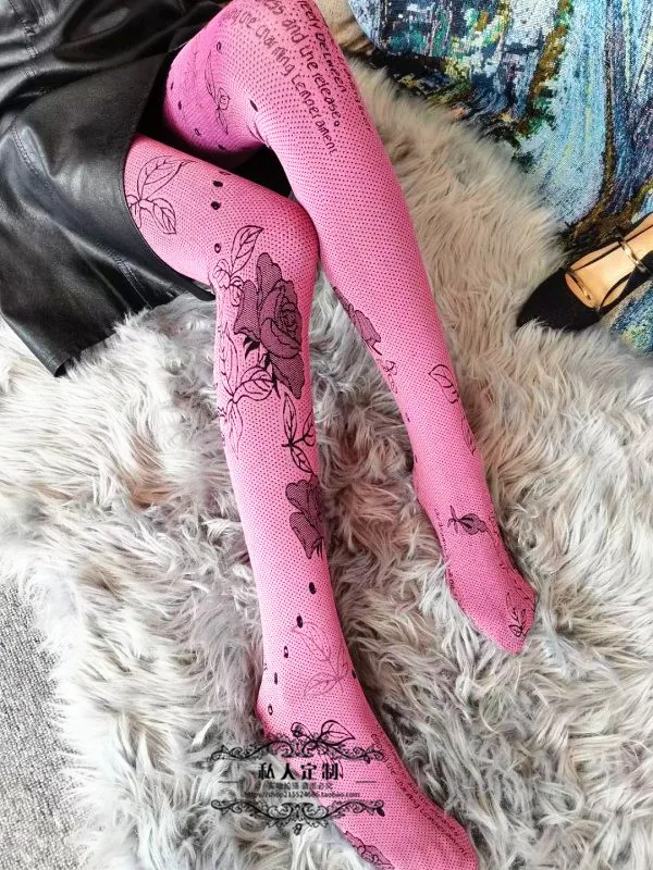 ANGEL Original Design Women Pantyhose French‑Style Retro Embroidered Rose & Castle Pattern Versatile Pink Fashion Hosiery Tights