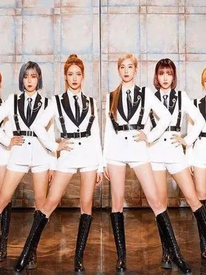 White Jazz Performance Suit for Women's Group Stage Performance Costume Roman Cloth Four Seasons Universal Female Stage Outfit