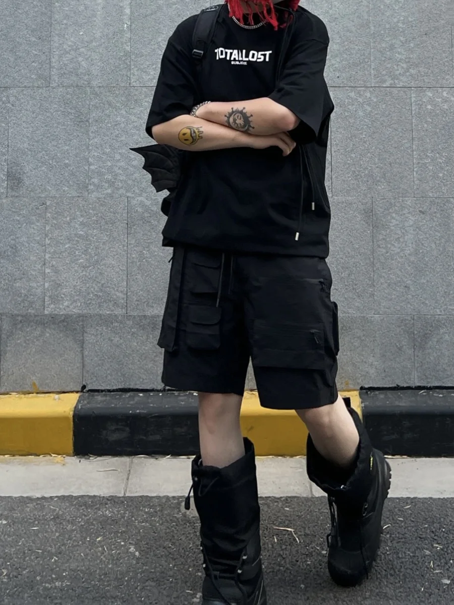 شورتات عمل غير رسمية على الطراز الأمريكي للرجال صيفية فضفاضة بتصميم خارجي شورتات عالية الشارع بخمسة جيوب للشباب نمط نشط